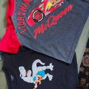 2 boys t shirts